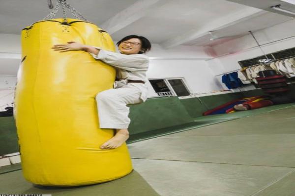 体育发展形势与行业分析报告